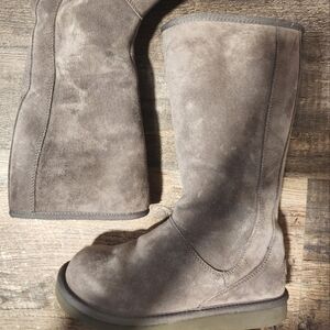 UGG boots, tall gray size 7